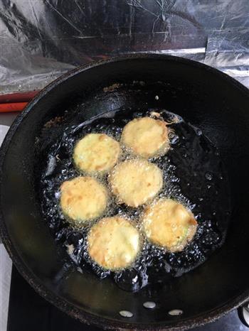 西葫芦饼怎么做，西葫芦饼怎么做好吃，西葫芦饼做法