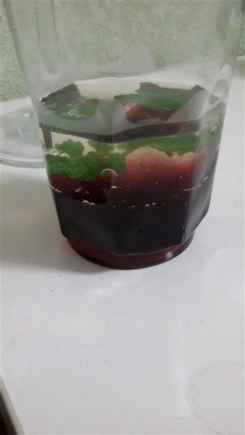 红酒双色果冻怎么做，红酒双色果冻怎么做好吃，红酒双色果冻做法