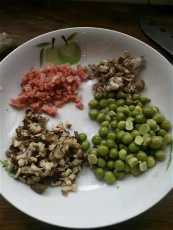叉烧鱿鱼饭筒怎么做，叉烧鱿鱼饭筒怎么做好吃，叉烧鱿鱼饭筒做法
