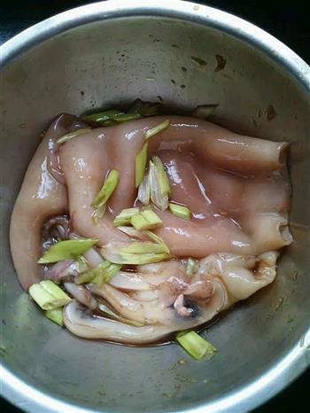 叉烧鱿鱼饭筒怎么做，叉烧鱿鱼饭筒怎么做好吃，叉烧鱿鱼饭筒做法