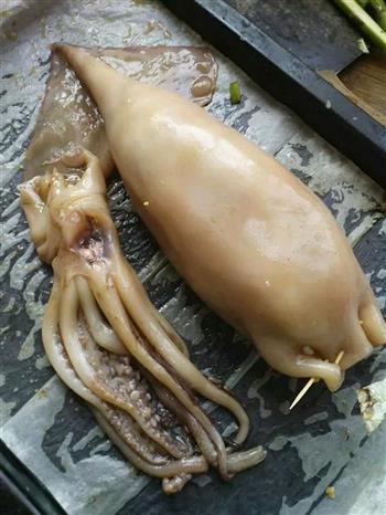 叉烧鱿鱼饭筒怎么做，叉烧鱿鱼饭筒怎么做好吃，叉烧鱿鱼饭筒做法