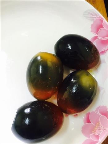 香辣凉拌皮蛋怎么做，香辣凉拌皮蛋怎么做好吃，香辣凉拌皮蛋做法
