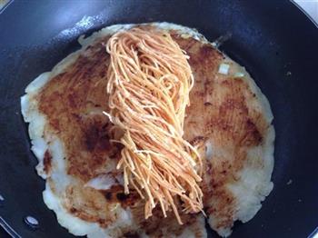 馓子煎饼怎么做，馓子煎饼怎么做好吃，馓子煎饼做法