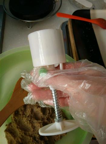 自制绿豆糕及绿豆油茶怎么做，自制绿豆糕及绿豆油茶怎么做好吃，自制绿豆糕及绿豆油茶做法