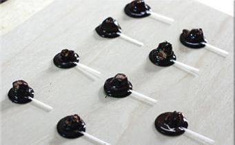 黑糖棒棒糖怎么做，黑糖棒棒糖怎么做好吃，黑糖棒棒糖做法