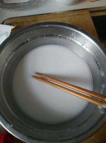 自制绿豆凉粉怎么做，自制绿豆凉粉怎么做好吃，自制绿豆凉粉做法