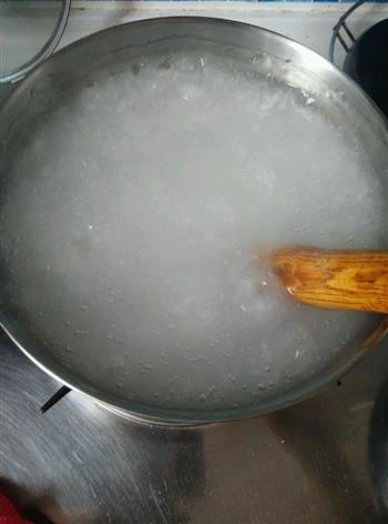 自制绿豆凉粉怎么做，自制绿豆凉粉怎么做好吃，自制绿豆凉粉做法