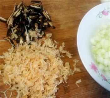 瑶柱香菇冬瓜糯米鸡怎么做，瑶柱香菇冬瓜糯米鸡怎么做好吃，瑶柱香菇冬瓜糯米鸡做法