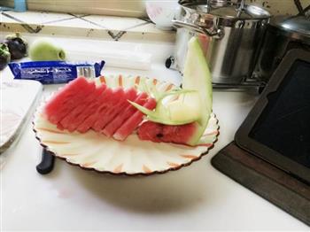 自制水果拼盘怎么做，自制水果拼盘怎么做好吃，自制水果拼盘做法