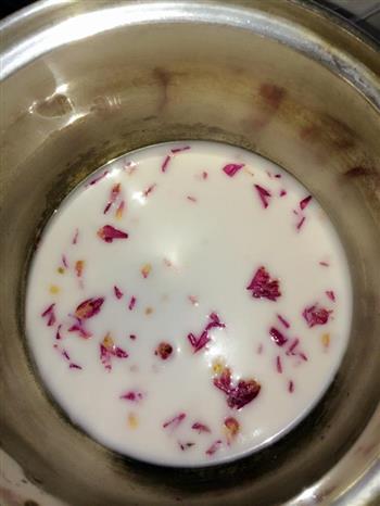玫瑰花椰汁芋泥怎么做，玫瑰花椰汁芋泥怎么做好吃，玫瑰花椰汁芋泥做法