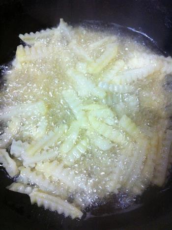 儿时版的-狼牙土豆条怎么做，儿时版的-狼牙土豆条怎么做好吃，儿时版的-狼牙土豆条做法