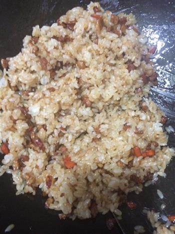 腊肠鲜肉烧卖一看就会怎么做，腊肠鲜肉烧卖一看就会怎么做好吃，腊肠鲜肉烧卖一看就会做法