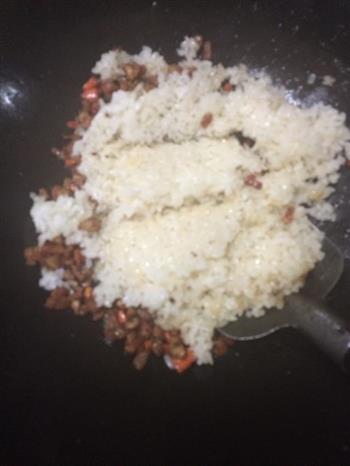腊肠鲜肉烧卖一看就会怎么做，腊肠鲜肉烧卖一看就会怎么做好吃，腊肠鲜肉烧卖一看就会做法