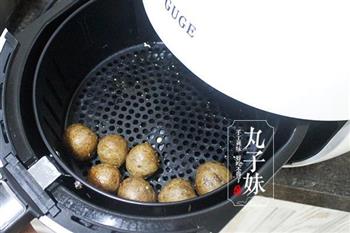 解馋小吃-黑椒牛肉丸沙拉怎么做，解馋小吃-黑椒牛肉丸沙拉怎么做好吃，解馋小吃-黑椒牛肉丸沙拉做法