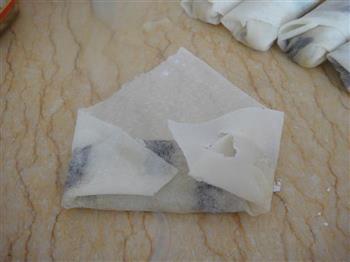 白菜肉丝春卷怎么做，白菜肉丝春卷怎么做好吃，白菜肉丝春卷做法