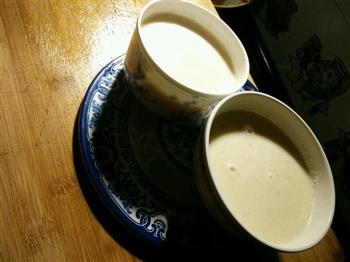 杏仁奶冻怎么做，杏仁奶冻怎么做好吃，杏仁奶冻做法