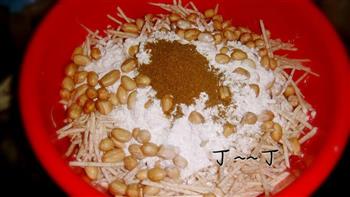 五香芋头糕怎么做，五香芋头糕怎么做好吃，五香芋头糕做法