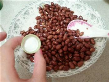 微波炉版简易油炸花生米怎么做，微波炉版简易油炸花生米怎么做好吃，微波炉版简易油炸花生米做法