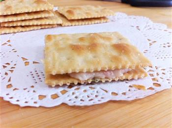 金枪鱼沙拉饼干怎么做，金枪鱼沙拉饼干怎么做好吃，金枪鱼沙拉饼干做法