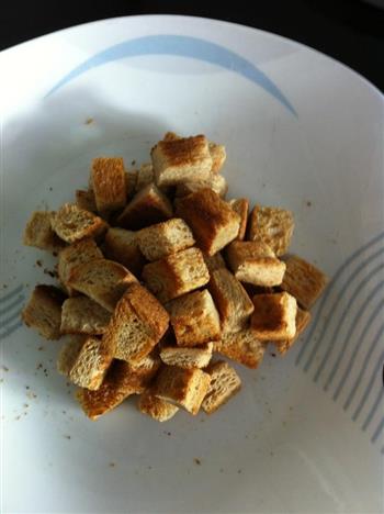解搀小零食-烤吐司粒怎么做，解搀小零食-烤吐司粒怎么做好吃，解搀小零食-烤吐司粒做法