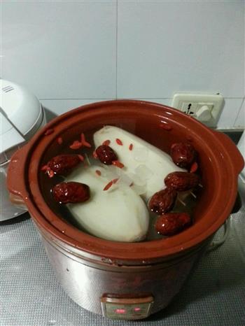 蜜汁莲藕炖马蹄怎么做，蜜汁莲藕炖马蹄怎么做好吃，蜜汁莲藕炖马蹄做法