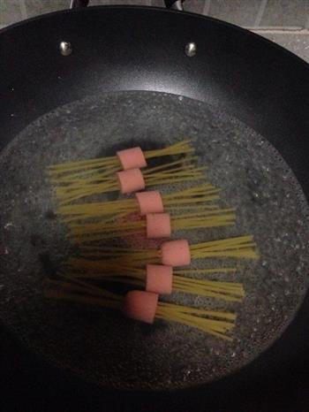 穿肠意面怎么做，穿肠意面怎么做好吃，穿肠意面做法