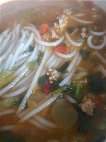 肉末酸汤米线怎么做，肉末酸汤米线怎么做好吃，肉末酸汤米线做法