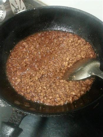 牛肉酱香米线怎么做，牛肉酱香米线怎么做好吃，牛肉酱香米线做法