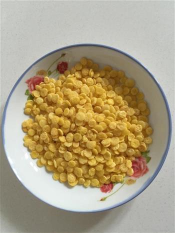 焦糖玉米片怎么做，焦糖玉米片怎么做好吃，焦糖玉米片做法