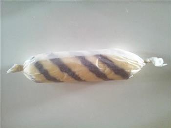 卡仕达蛋糕卷怎么做，卡仕达蛋糕卷怎么做好吃，卡仕达蛋糕卷做法