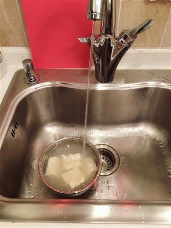 上海臭豆腐怎么做，上海臭豆腐怎么做好吃，上海臭豆腐做法