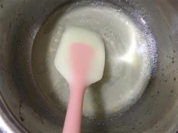 草莓夹心蛋糕卷怎么做，草莓夹心蛋糕卷怎么做好吃，草莓夹心蛋糕卷做法