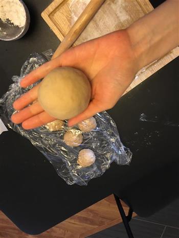 焦糖奶油椰蓉包怎么做，焦糖奶油椰蓉包怎么做好吃，焦糖奶油椰蓉包做法