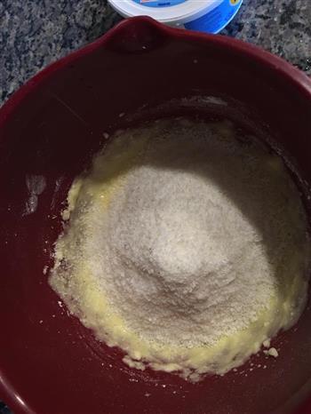 焦糖奶油椰蓉包怎么做，焦糖奶油椰蓉包怎么做好吃，焦糖奶油椰蓉包做法