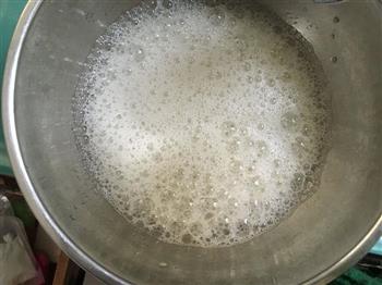 椰蓉戚风纸杯蛋糕怎么做，椰蓉戚风纸杯蛋糕怎么做好吃，椰蓉戚风纸杯蛋糕做法