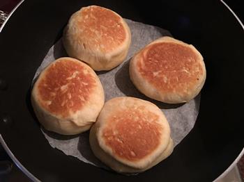 爆浆乳酪面包怎么做，爆浆乳酪面包怎么做好吃，爆浆乳酪面包做法