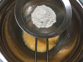 椰香戚风蛋糕怎么做，椰香戚风蛋糕怎么做好吃，椰香戚风蛋糕做法