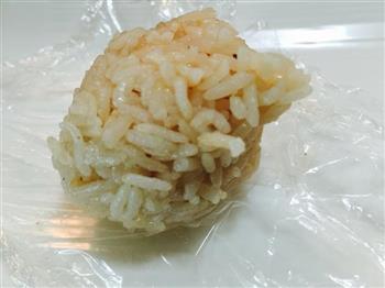 蔓越莓柠香爆浆饭团怎么做，蔓越莓柠香爆浆饭团怎么做好吃，蔓越莓柠香爆浆饭团做法
