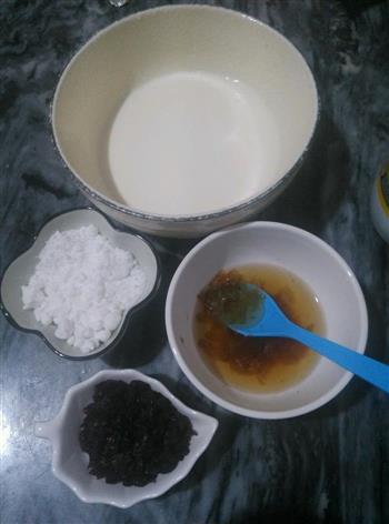 蔓越莓玫瑰牛奶冰棒怎么做，蔓越莓玫瑰牛奶冰棒怎么做好吃，蔓越莓玫瑰牛奶冰棒做法