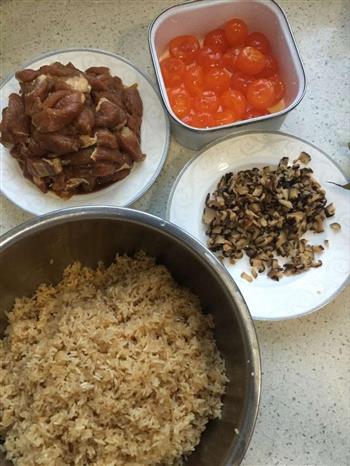 香菇蛋黄肉粽怎么做，香菇蛋黄肉粽怎么做好吃，香菇蛋黄肉粽做法