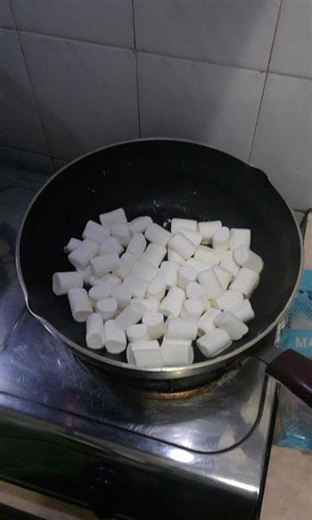 双仁牛轧糖怎么做，双仁牛轧糖怎么做好吃，双仁牛轧糖做法