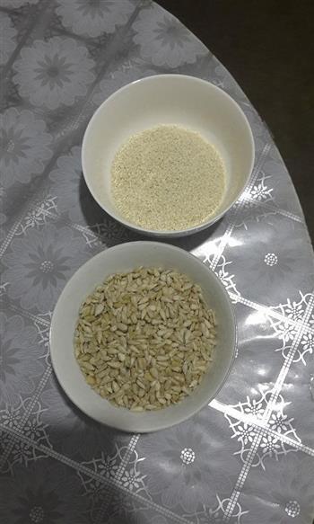双仁牛轧糖怎么做，双仁牛轧糖怎么做好吃，双仁牛轧糖做法