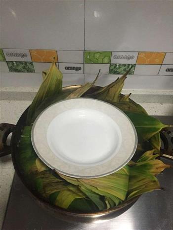 香菇蛋黄肉粽怎么做，香菇蛋黄肉粽怎么做好吃，香菇蛋黄肉粽做法