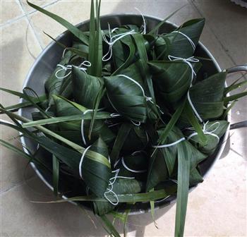 红豆蜜枣粽子怎么做，红豆蜜枣粽子怎么做好吃，红豆蜜枣粽子做法