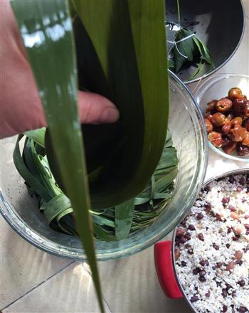 红豆蜜枣粽子怎么做，红豆蜜枣粽子怎么做好吃，红豆蜜枣粽子做法