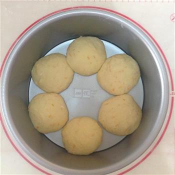 香橙花型面包怎么做，香橙花型面包怎么做好吃，香橙花型面包做法