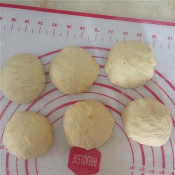 香橙花型面包怎么做，香橙花型面包怎么做好吃，香橙花型面包做法