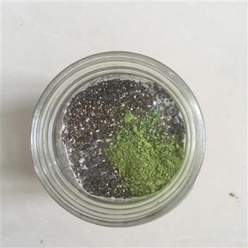 奇亚籽抹茶布丁&草莓芭菲怎么做，奇亚籽抹茶布丁&草莓芭菲怎么做好吃，奇亚籽抹茶布丁&草莓芭菲做法