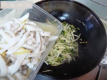 雪里蕻冬笋炒墨鱼怎么做，雪里蕻冬笋炒墨鱼怎么做好吃，雪里蕻冬笋炒墨鱼做法