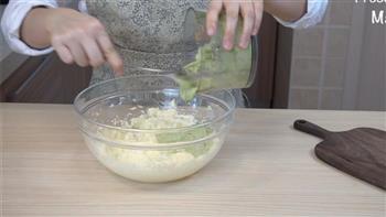 牛油果磅蛋糕 怎么做，牛油果磅蛋糕 怎么做好吃，牛油果磅蛋糕 做法